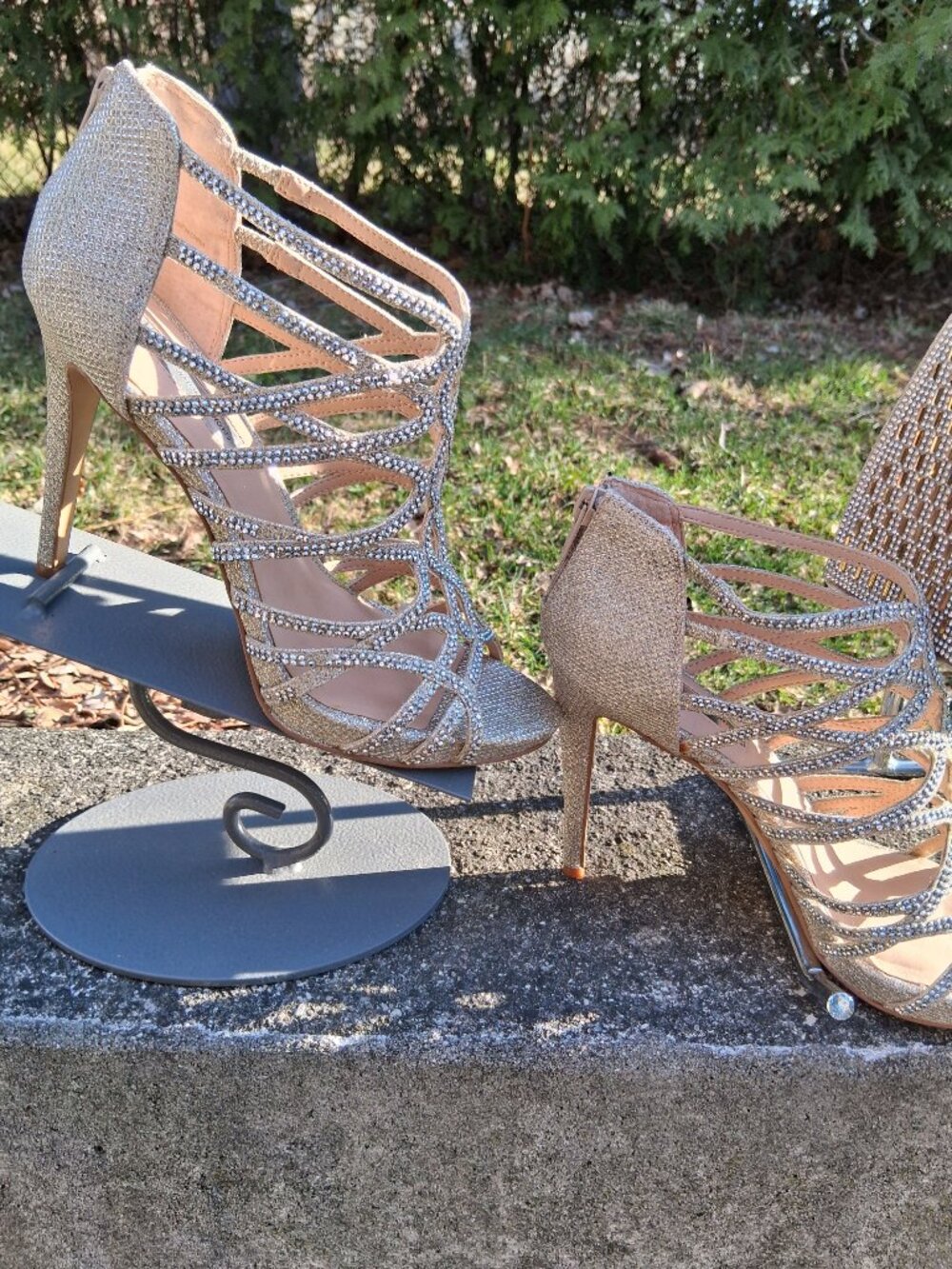 2 items = Women's Champagne Crystal Strappy Gold High Heel Sandals 7.5 and Bag - Picture 7 of 11